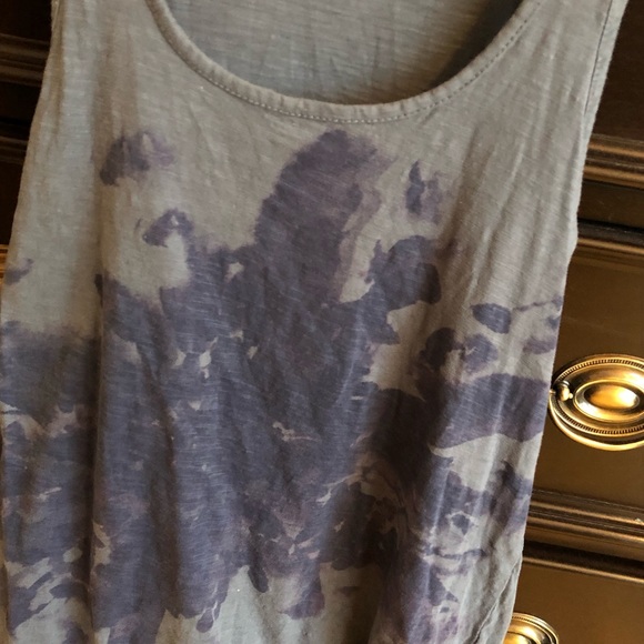 Women’s top - Picture 2 of 4